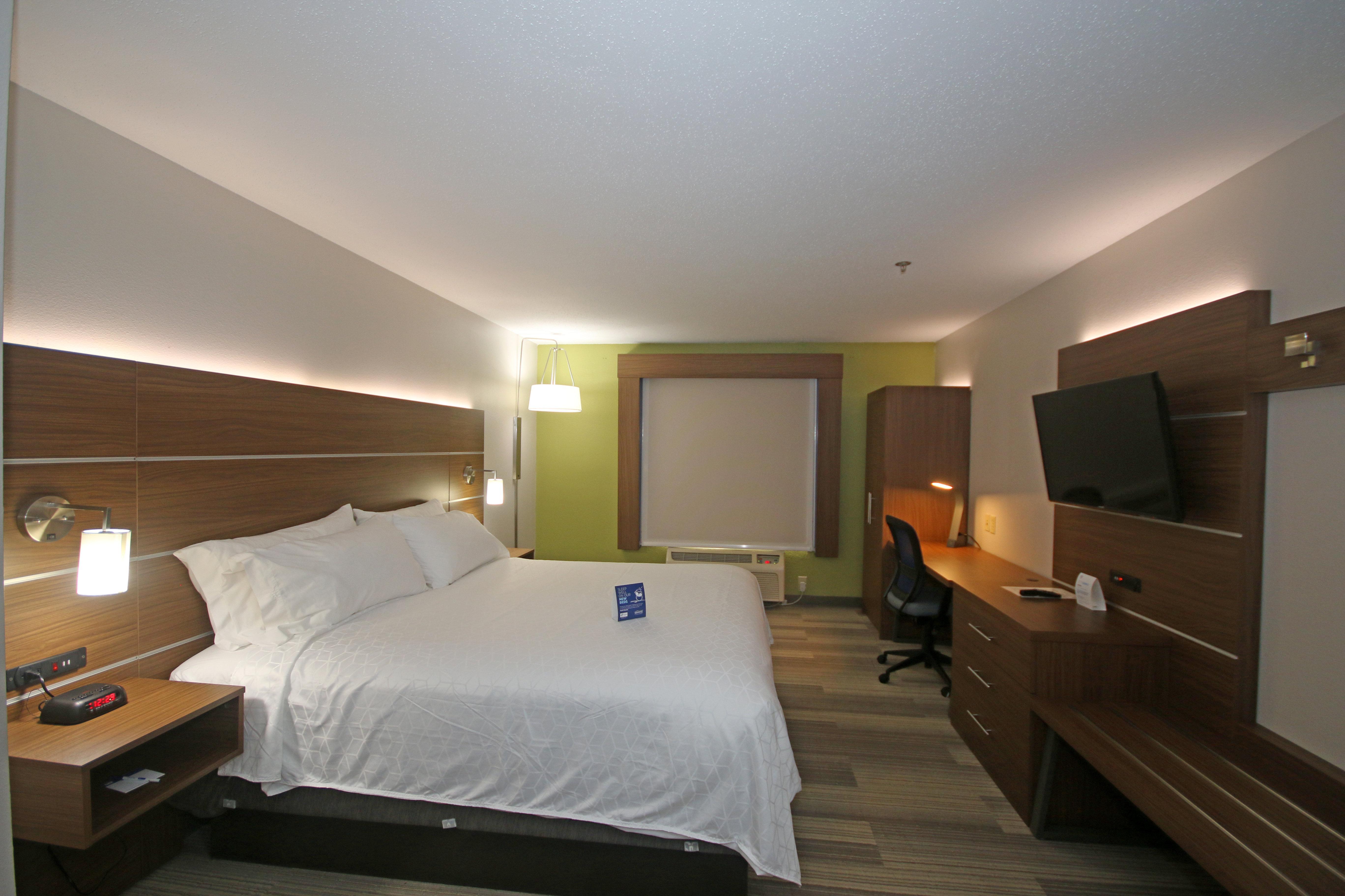 Holiday Inn Express Hotel & Suites Greensboro-East By Ihg Ngoại thất bức ảnh