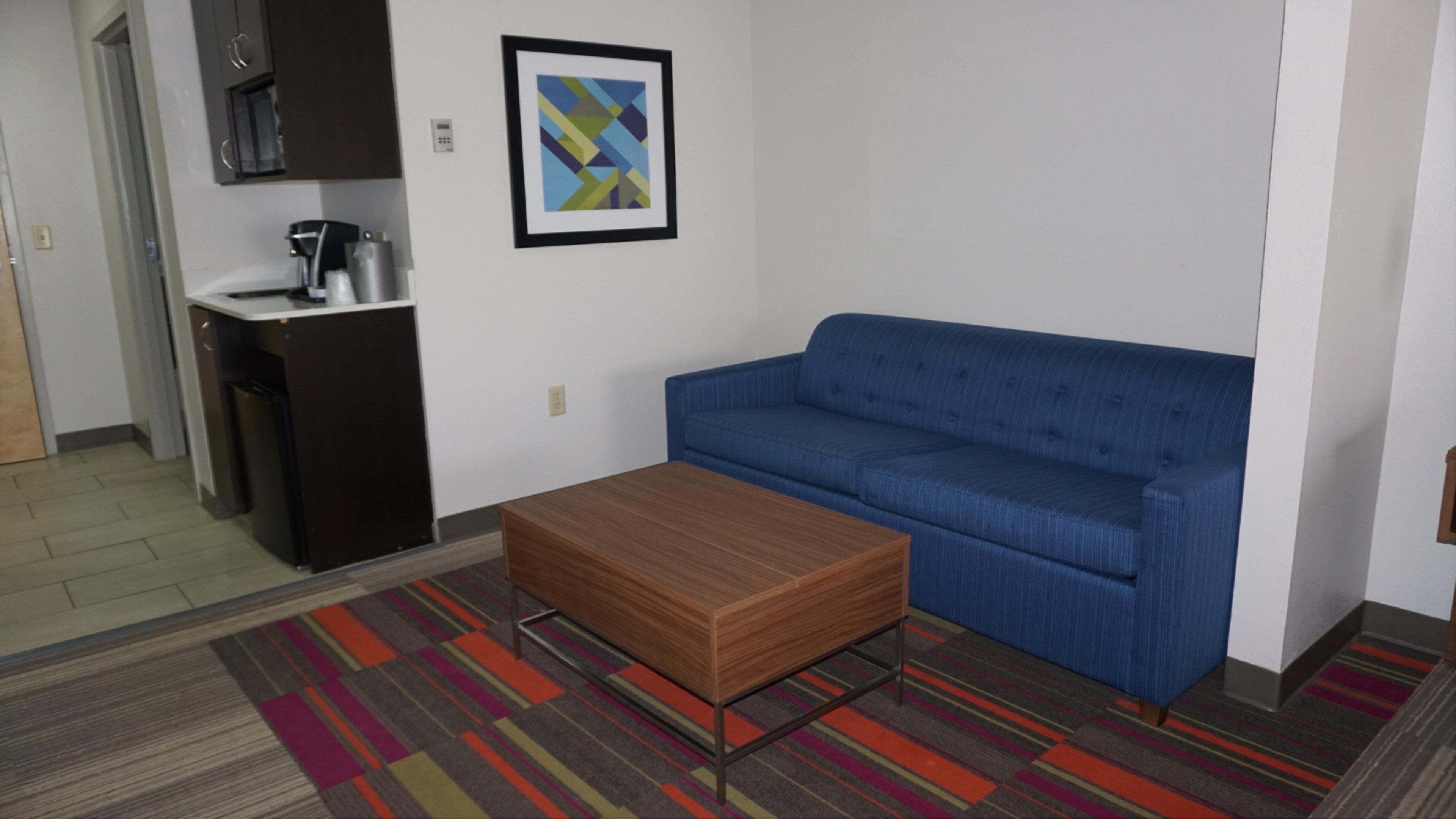 Holiday Inn Express Hotel & Suites Greensboro-East By Ihg Ngoại thất bức ảnh