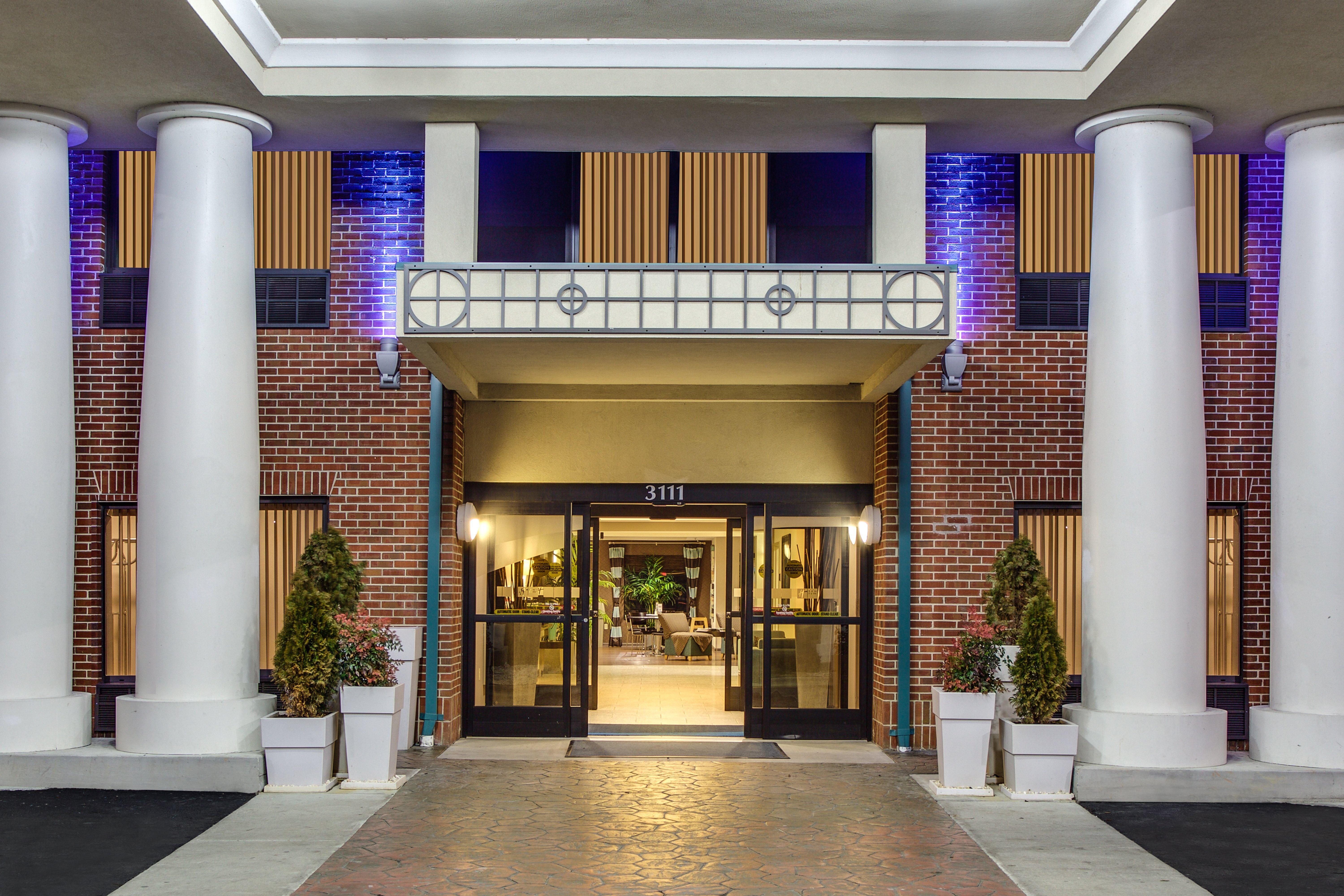 Holiday Inn Express Hotel & Suites Greensboro-East, An Ihg Hotel Ngoại thất bức ảnh