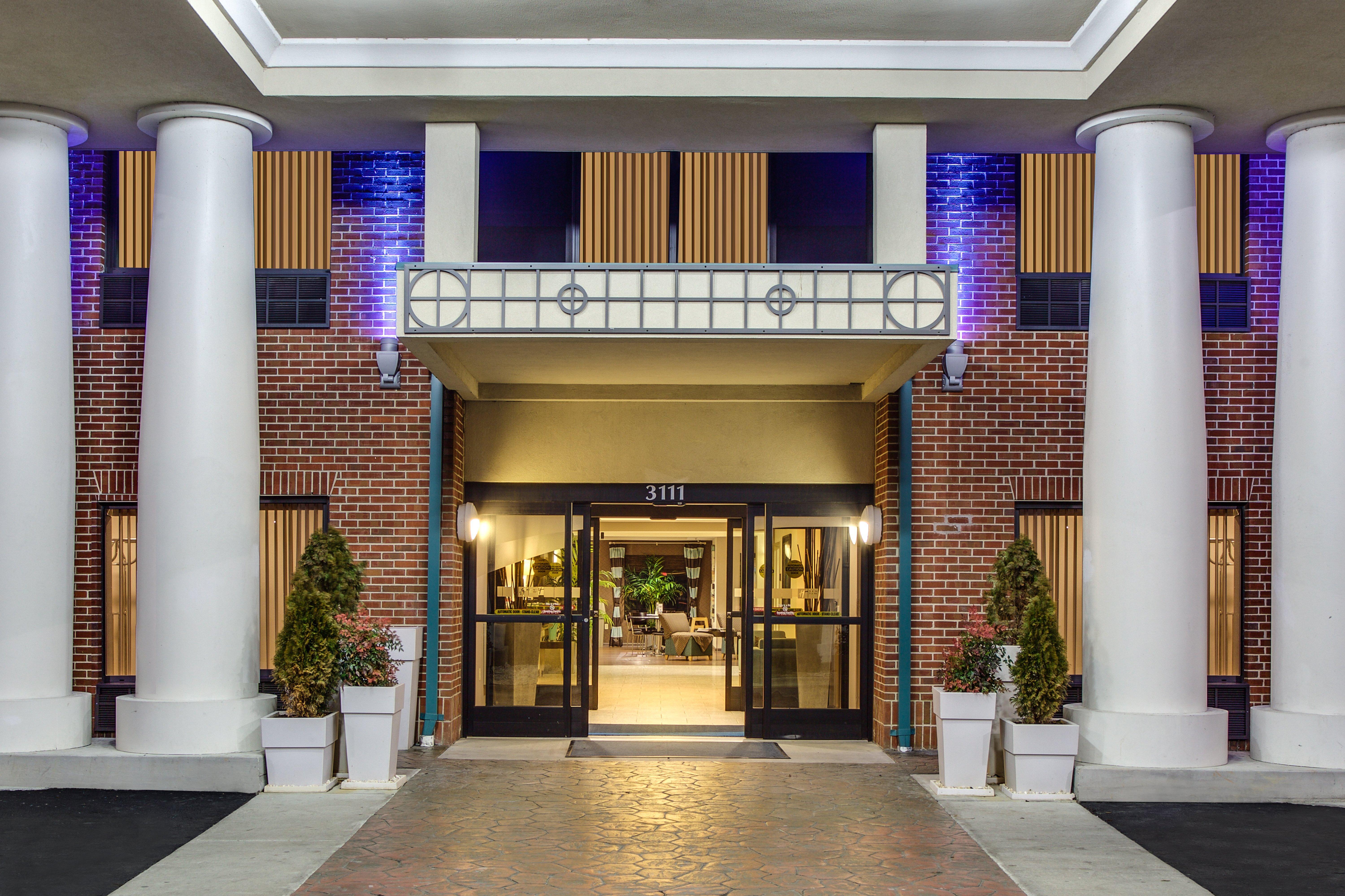 Holiday Inn Express Hotel & Suites Greensboro-East By Ihg Ngoại thất bức ảnh